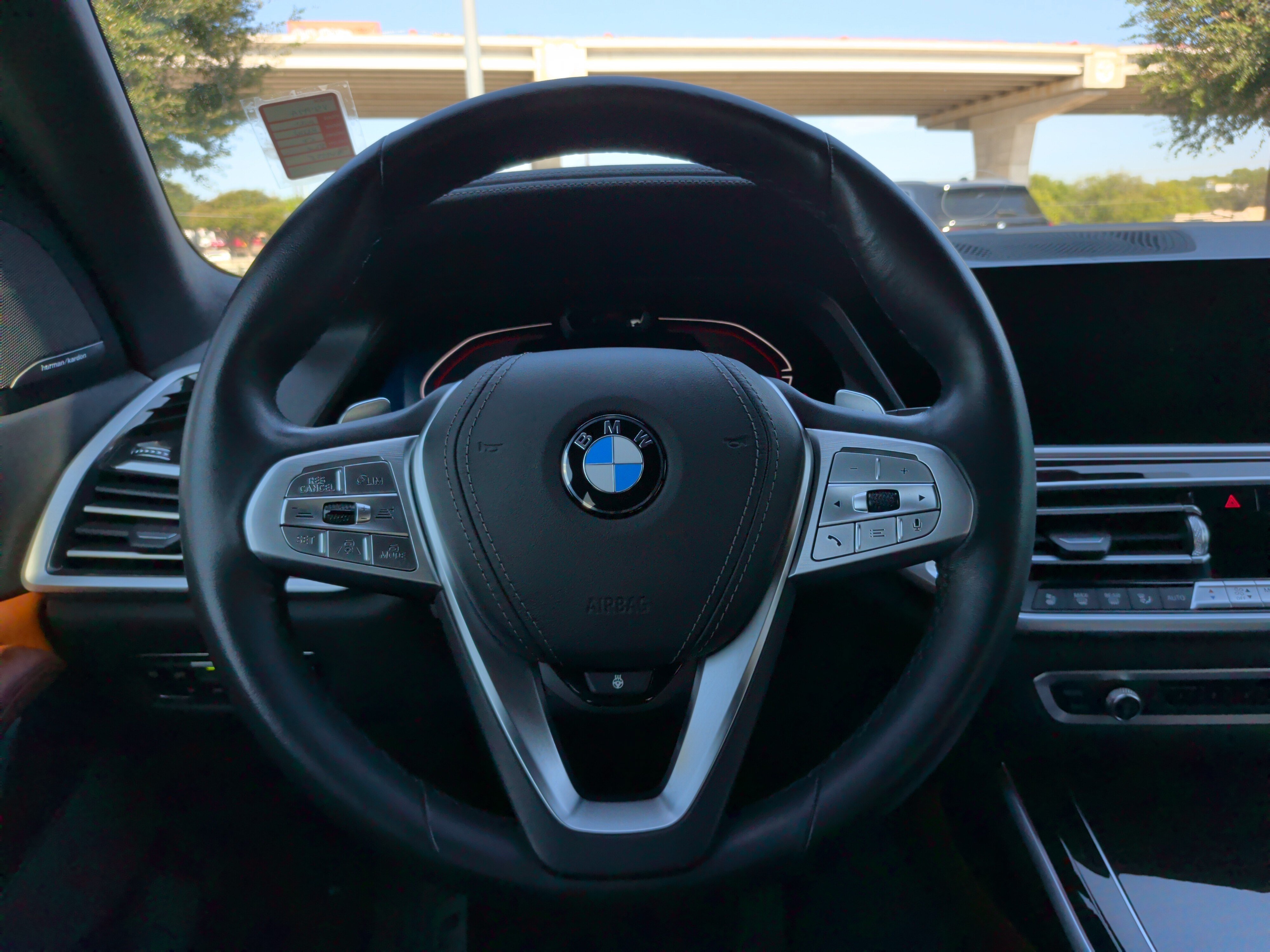 Used 2021 BMW X7 xDrive40i w/ Premium Package AWD/4WD image 22