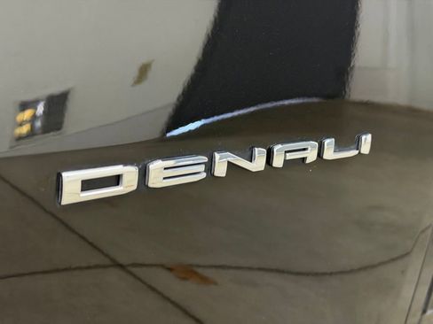 Certified 2025 GMC Acadia Denali w/ Super Cruise Package AWD/4WD image 18