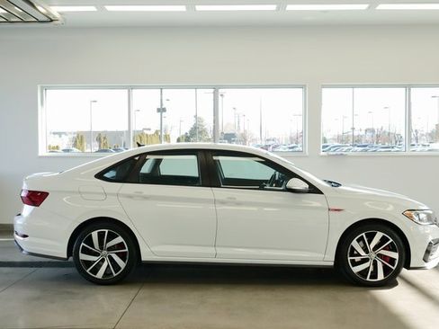 Used 2021 Volkswagen Jetta GLI image 7
