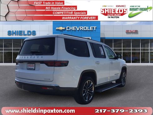 Used 2022 Jeep Wagoneer Series III w/ Premium Group I AWD/4WD image 5