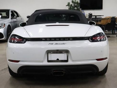 Used 2019 Porsche 718 Boxster RWD image 7