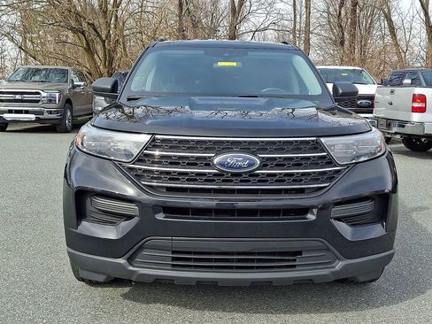 Certified 2022 Ford Explorer XLT AWD/4WD image 2