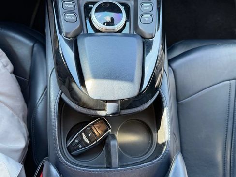 Used 2020 Aston Martin V8 Vantage Coupe RWD image 21