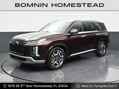 Used 2023 Hyundai Palisade SEL image 1