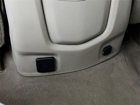 Used 2016 Cadillac Escalade Premium image 39