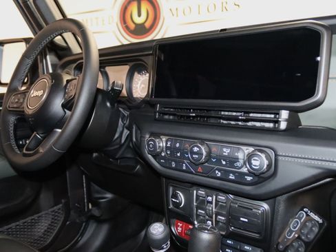 Used 2026 Jeep Gladiator Mojave AWD/4WD image 81
