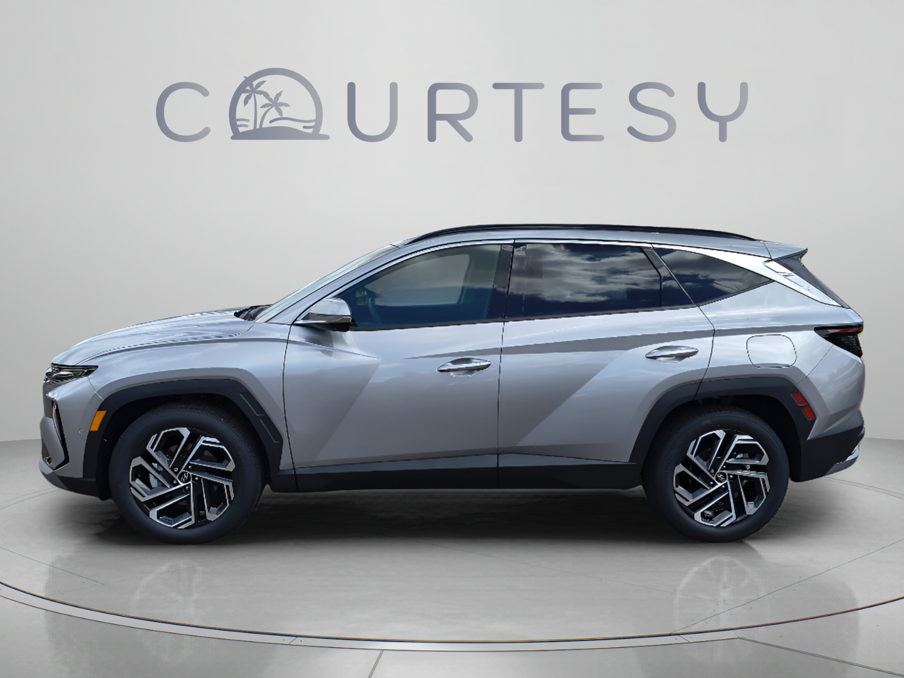 New 2026 Hyundai Tucson Limited FWD image 2