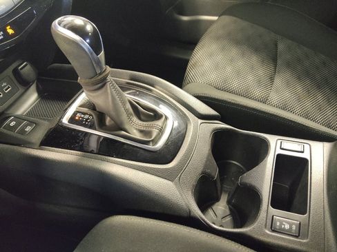 Used 2019 Nissan Rogue Sport SV w/ Technology Package FWD image 26