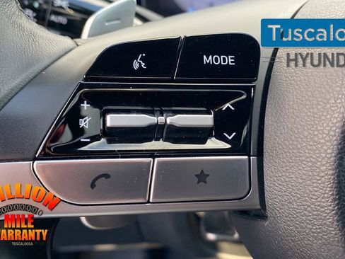 Used 2022 Hyundai Santa Cruz SEL Premium image 18