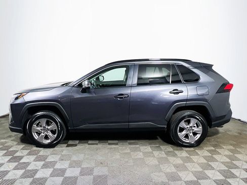 Used 2025 Toyota RAV4 XLE image 5