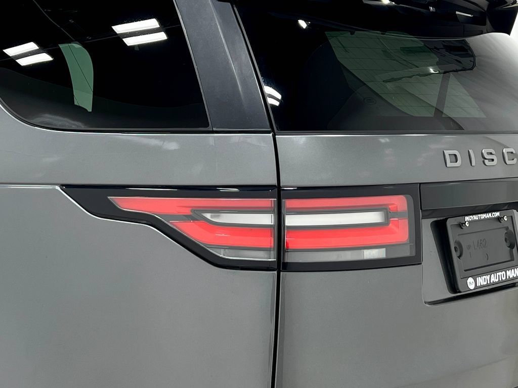 Used 2018 Land Rover Discovery HSE AWD/4WD image 40
