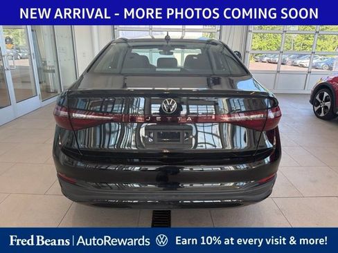 Certified 2025 Volkswagen Jetta S FWD image 5