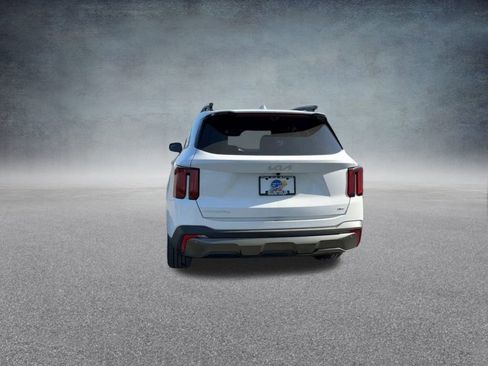 Used 2024 Kia Sorento SX Prestige image 19