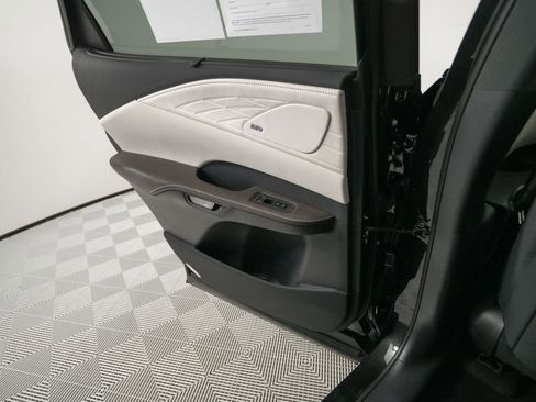 Certified 2025 Lexus RX 450h AWD w/ Convenience Package image 14