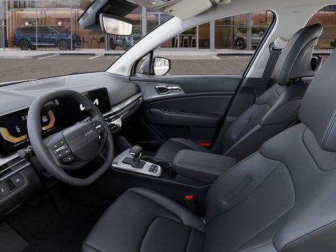 New 2026 Kia Sportage EX FWD image 17