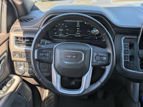 Used 2023 GMC Yukon SLT image 19