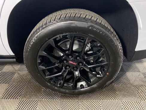 New 2026 GMC Yukon Denali w/ Sun & Power Step Package AWD/4WD image 10