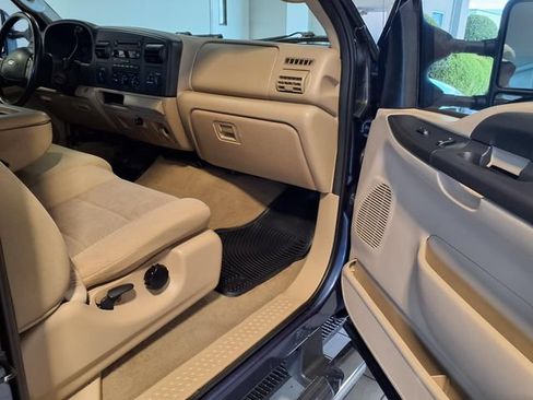 Used 2005 Ford F250 XLT AWD/4WD image 24