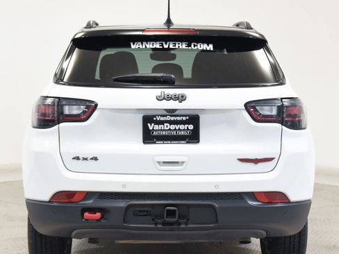 Used 2023 Jeep Compass Trailhawk w/ Trailhawk Elite Group AWD/4WD image 9