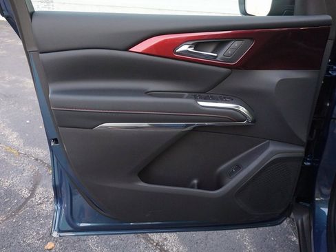 New 2026 Chevrolet Traverse Z71 w/ Driver Confidence Package image 25