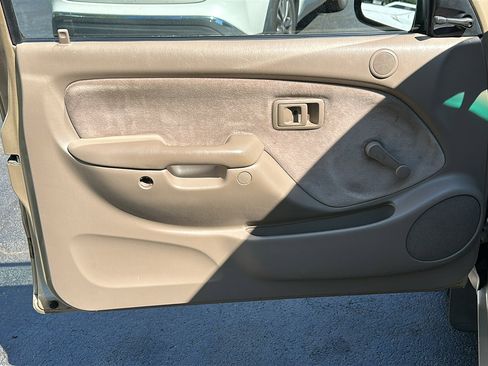Used 2003 Toyota Tacoma 2WD Regular Cab image 14