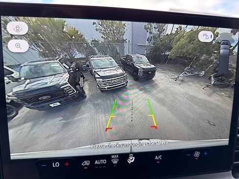 New 2026 Ford Transit 250 148 Medium Roof w/ Load Area Protection Package image 7