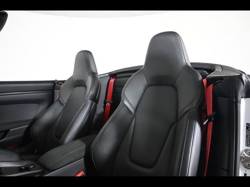 Certified 2023 Porsche 911 Carrera GTS RWD image 9