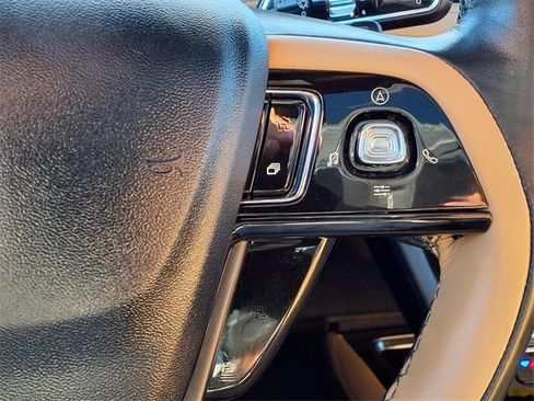 Used 2020 Lincoln Corsair Reserve w/ Equipment Group 201A image 16