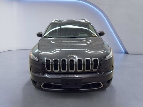 Used 2016 Jeep Cherokee Limited AWD/4WD image 2