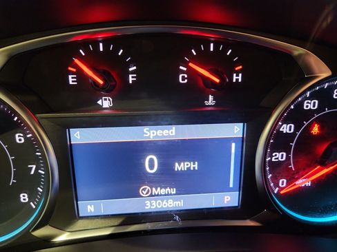 Used 2023 Chevrolet Equinox Premier AWD/4WD image 7