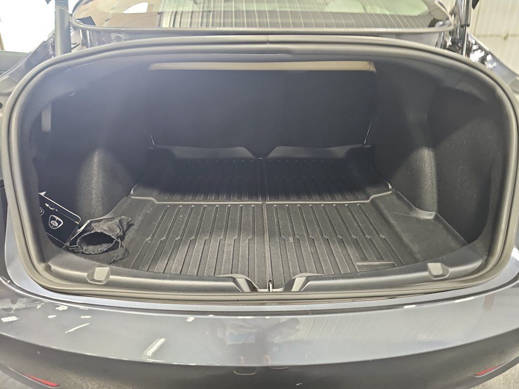 Used 2023 Tesla Model 3 Standard Range RWD image 12