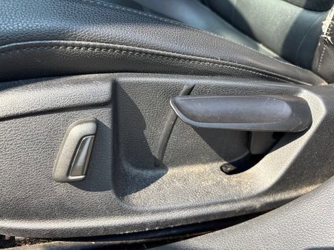 Used 2013 Volkswagen Jetta SE FWD image 16