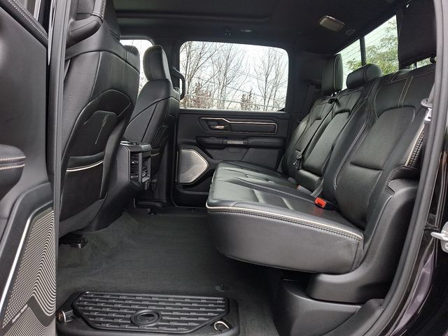Used 2020 RAM 1500 Limited w/ Black Appearance Package AWD/4WD image 13
