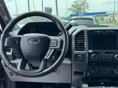 Used 2016 Ford F150 XLT w/ Equipment Group 302A Luxury AWD/4WD image 12