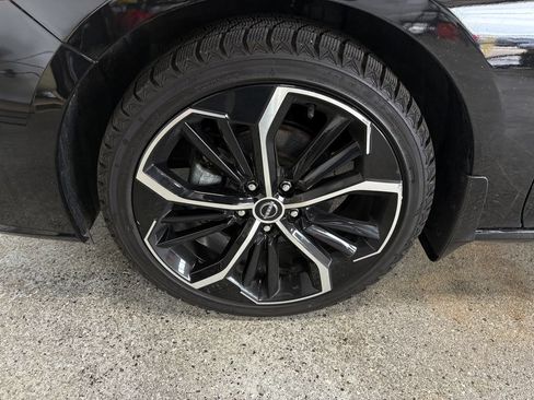 Used 2025 Nissan Altima 2.5 SR AWD/4WD image 28