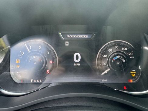 New 2025 RAM 2500 Laramie AWD/4WD image 25