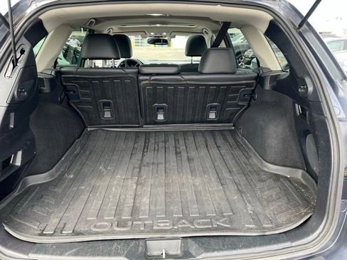Used 2016 Subaru Outback 2.5i Limited AWD/4WD image 33