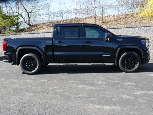 Certified 2025 GMC Sierra 1500 Elevation AWD/4WD image 9