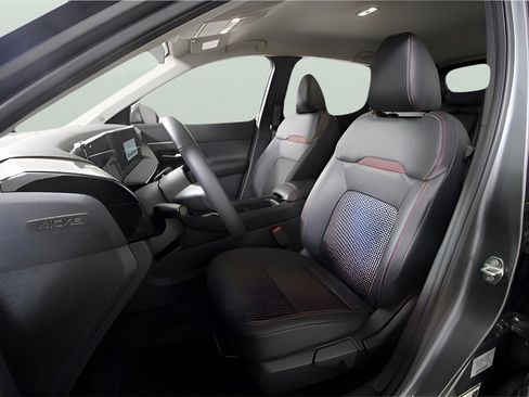 Used 2025 Nissan Kicks SR image 23