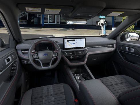 New 2026 Ford Explorer ST-Line w/ ST-Line Street Pack image 9