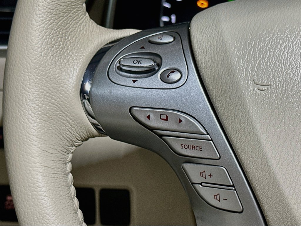 Used 2016 Nissan Murano Platinum w/ Platinum Technology Package AWD/4WD image 32