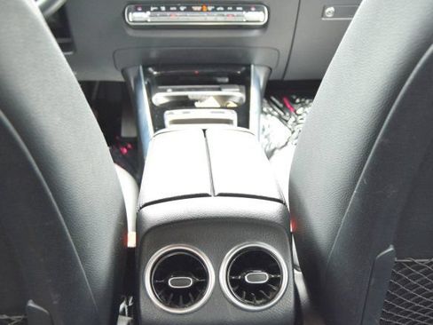 Used 2025 Mercedes-Benz GLA 250 image 30
