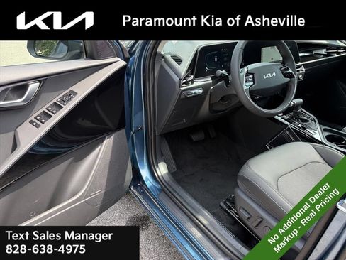 New 2026 Kia Niro EX w/ EX Premium Package FWD image 17