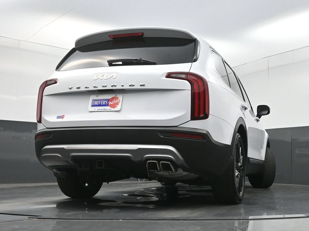 Used 2022 Kia Telluride SX w/ Towing Package FWD image 35