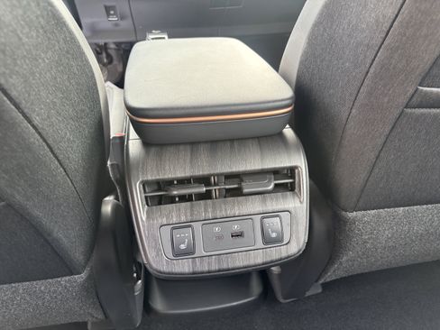 Used 2024 Nissan Ariya AWD image 24