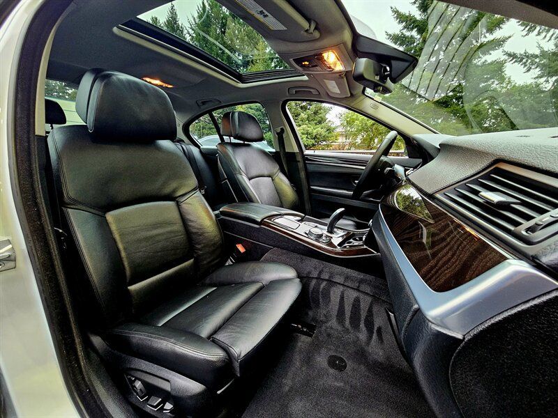 Used 2014 BMW 535d Sedan RWD image 18