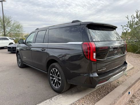 Used 2025 Ford Expedition Max Platinum image 5