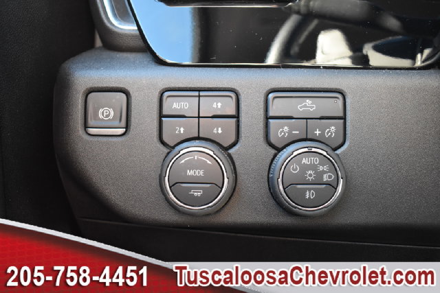 Certified 2025 Chevrolet Silverado 1500 RST AWD/4WD image 40