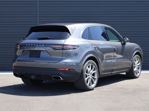 Certified 2023 Porsche Cayenne AWD/4WD image 10