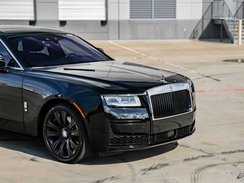 Used 2022 Rolls-Royce Ghost image 22